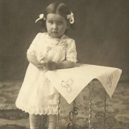 1913 Mabelle Dawson