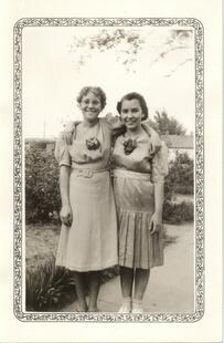 b1-119 Dorothy Lee Peck Lucille Dawson