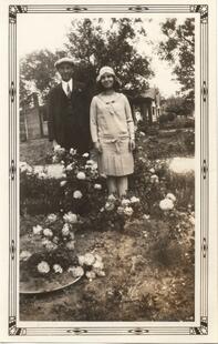 b1-36 John Mabelle Bloesser 1936-08-04 Wedding pic